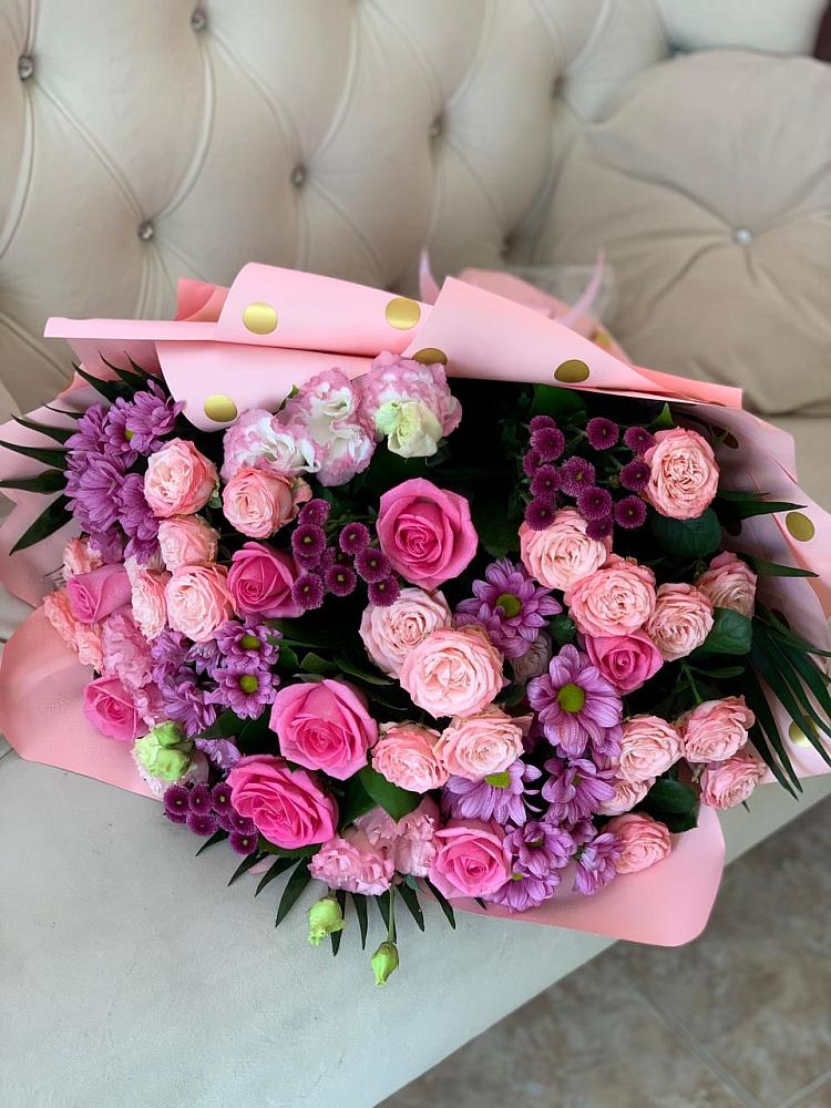 Букет цветов из: Хризантемы, Розы и Лизиантусы в Скопине