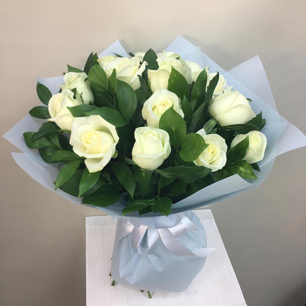 Букет 15 Белых роз Проуд в Скопине