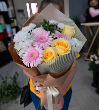 Букет цветов из:  Герберы, Розы и Хризантемы в Скопине
