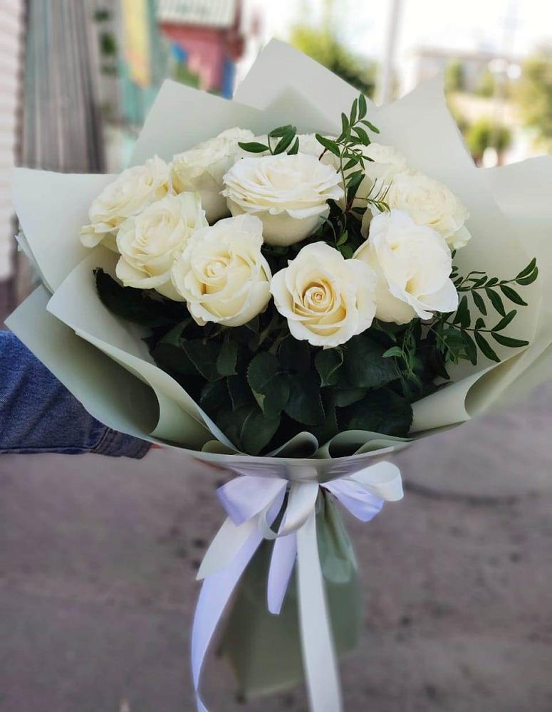 Букет Белые розы Проуд в Скопине
