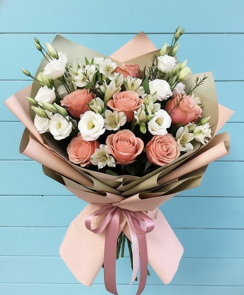 Букет цветов из: Розы, Альстромерии и Лизиантусы в Скопине