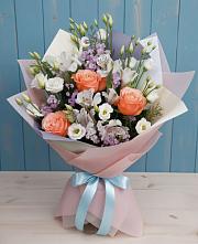 Букет цветов из:  Лизиантусы, Розы, Альстромерии и Гипсофила в Скопине