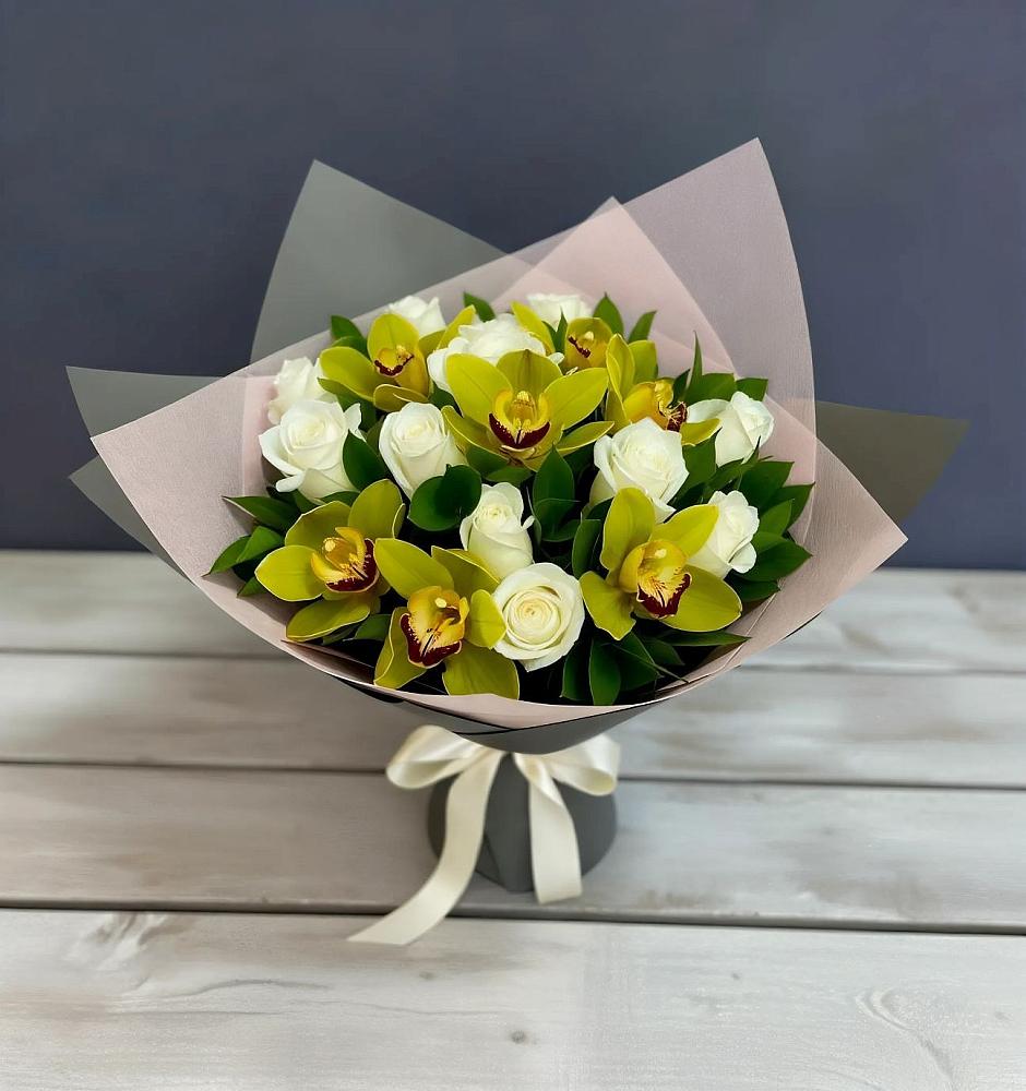 Букет цветов из: Орхидеи и Розы в Скопине