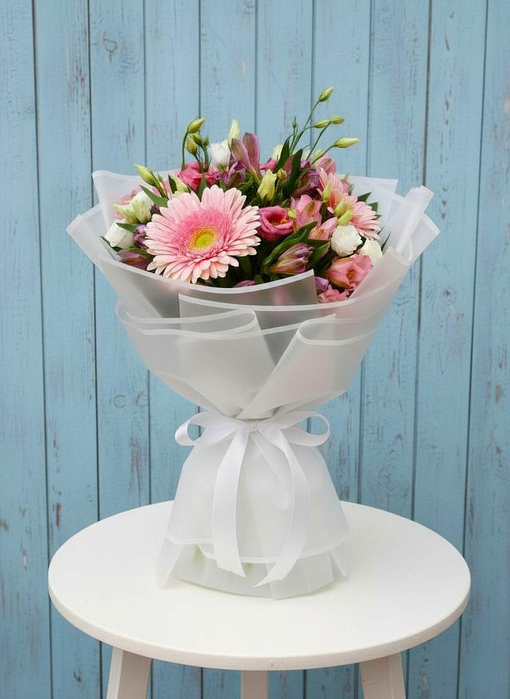 Букет цветов из: Герберы, Альстромерии и Лизиантусы в Скопине