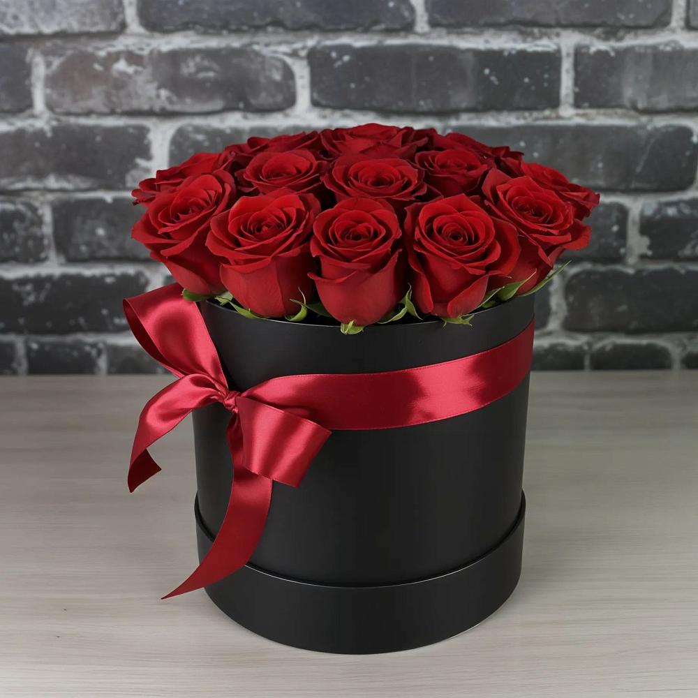 Цветочная композиция из Розы в шляпной коробке в Скопине